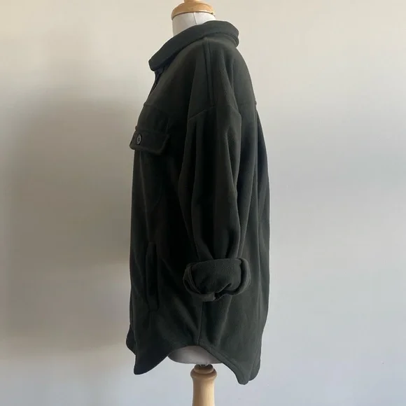 NWT Dark Green Oversized Button Down Fleece Shacket - Picture 3 of 8
